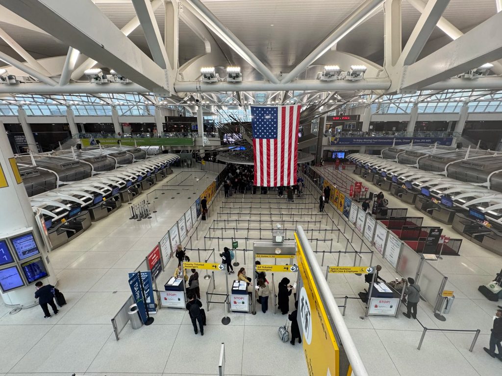 JFK Overnight Layover: How To Actually Survive It Without Losing Your Mind