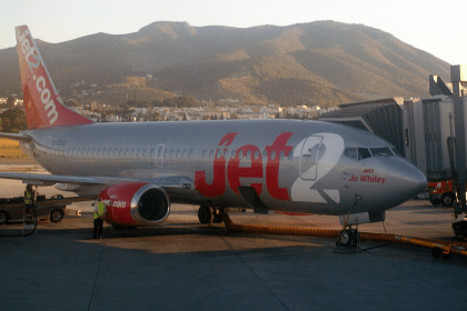 Jet2 emergency landing English Channel
