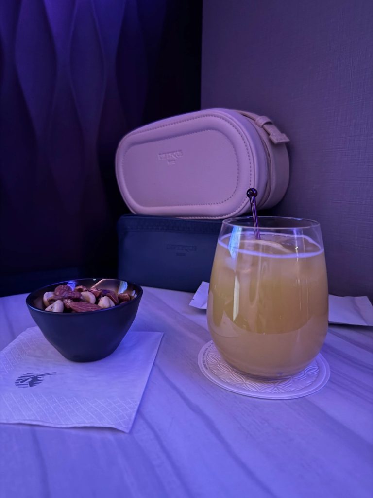A Traveler's Guide to Qatar Airways' A350-1000 Qsuite Experience
