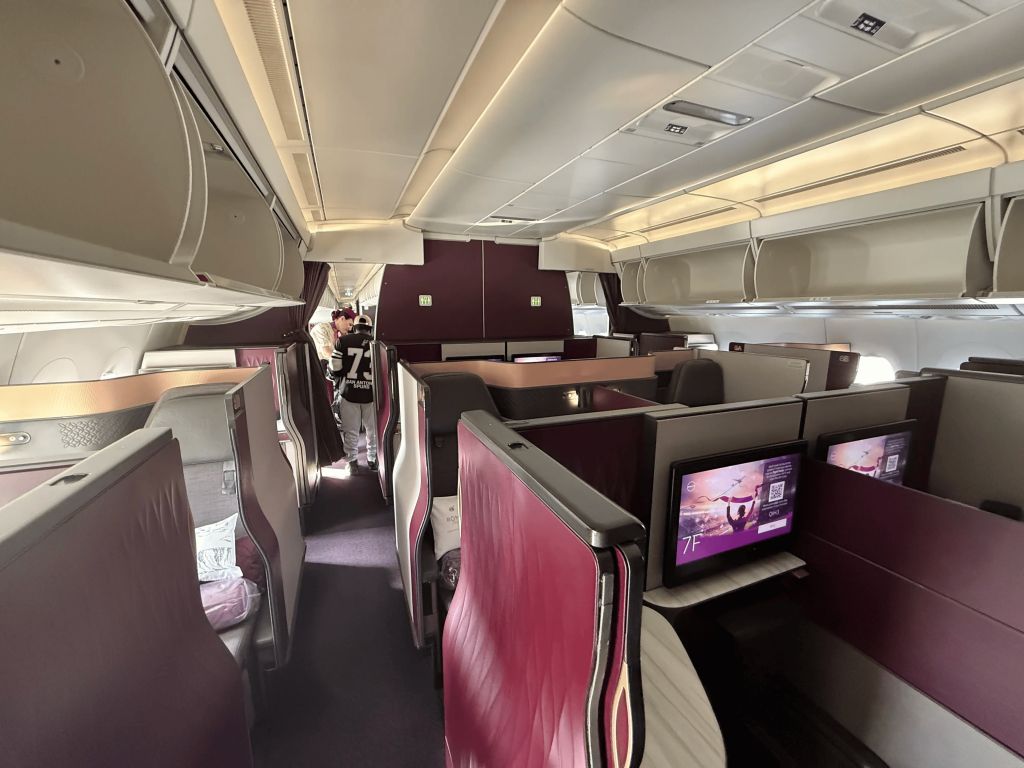 A Traveler's Guide to Qatar Airways' A350-1000 Qsuite Experience
